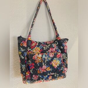 VERA BRADLEY CARSON EAST WEST TOTE PRETTY POSIES